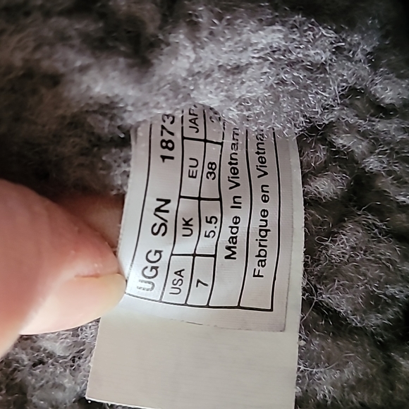 UGG tall Bailey gray boots with 3 side buttons Size 7 - Picture 11 of 14